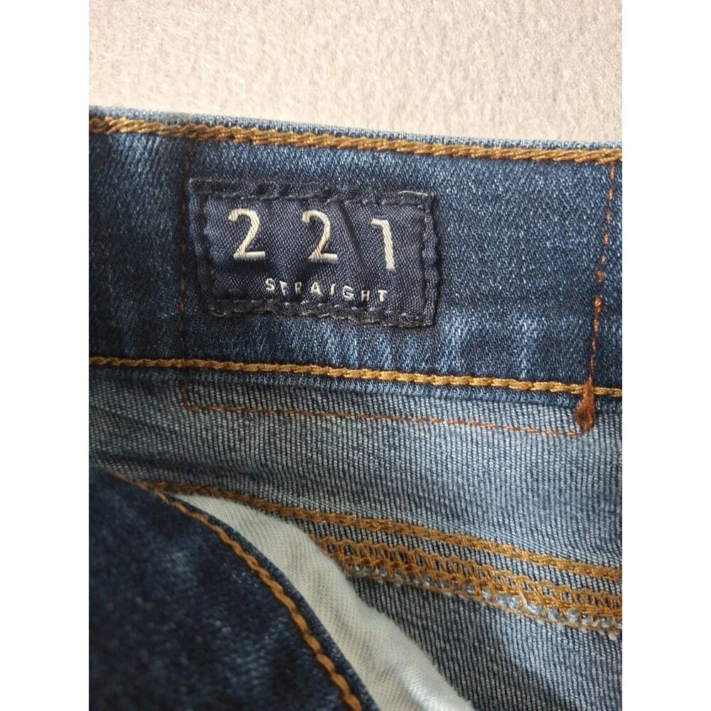 Lucky Brand Jeans Mens 38X30 221 Straight Blue Denim 5 Pocket Whiskered